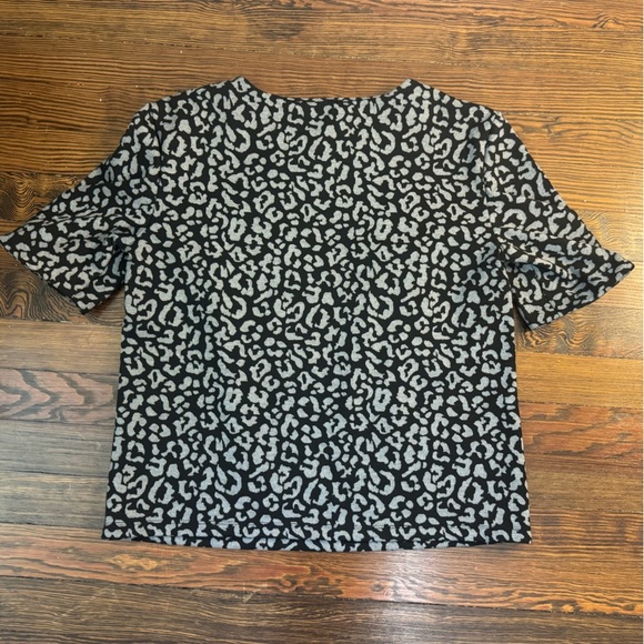 Banana RepublicWomen’s Leopard Print - Black and Gray - Picture 2 of 3